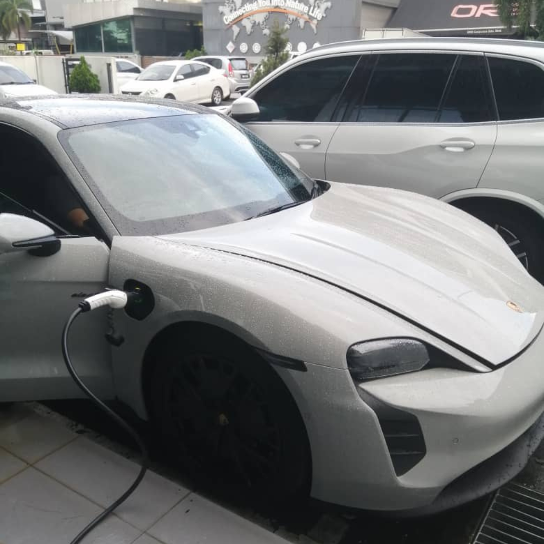 technician to install EV charger